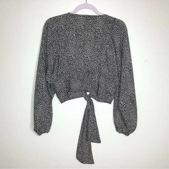 < Princess Polly Leopard Print Tie Front Top > - Picture 5 of 6